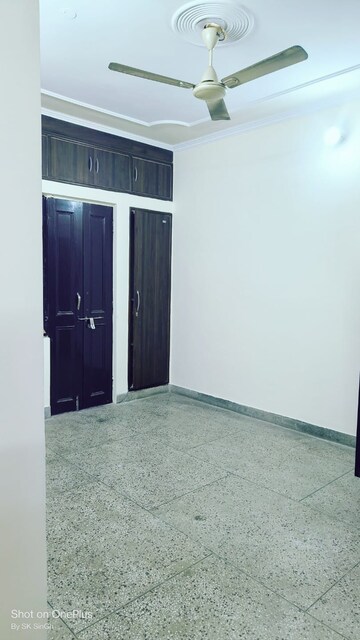 Room in 2 BHK Apartment at Sector 12 Dwarka – for Sale