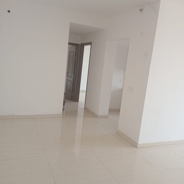 Room in 3 BHK Apartment at Omaxe Royal Residency Faridabad, Sector 79 – for Rent