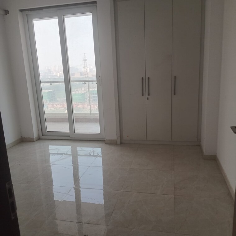 undefined, omaxe-royal-residency-faridabad 3 Bedroom 1900 Sq.Ft. Apartment In Sector 79 Faridabad 9643323