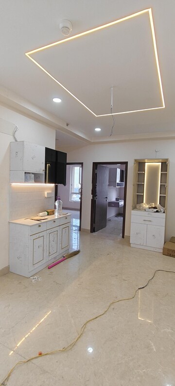 Room in 3 BHK Apartment at Aurobindo Kohinoor, Serilingampally – for Rent