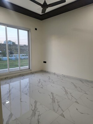 Room in 1 BHK Apartment at Lodha Iris, Majiwada – for Rent