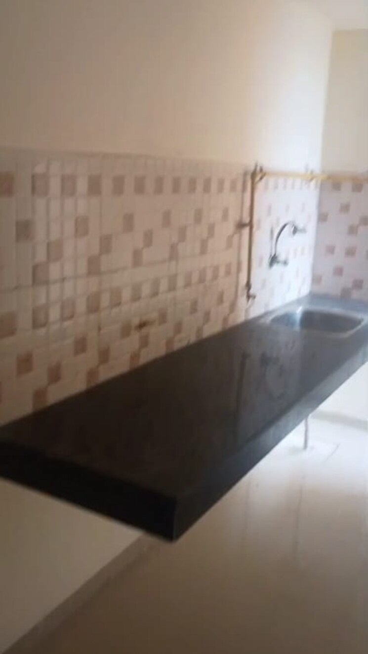 Kitchen, wave-dream-homes 2 Bedroom 808 Sq.Ft. Apartment In Wave City Ghaziabad 9643439