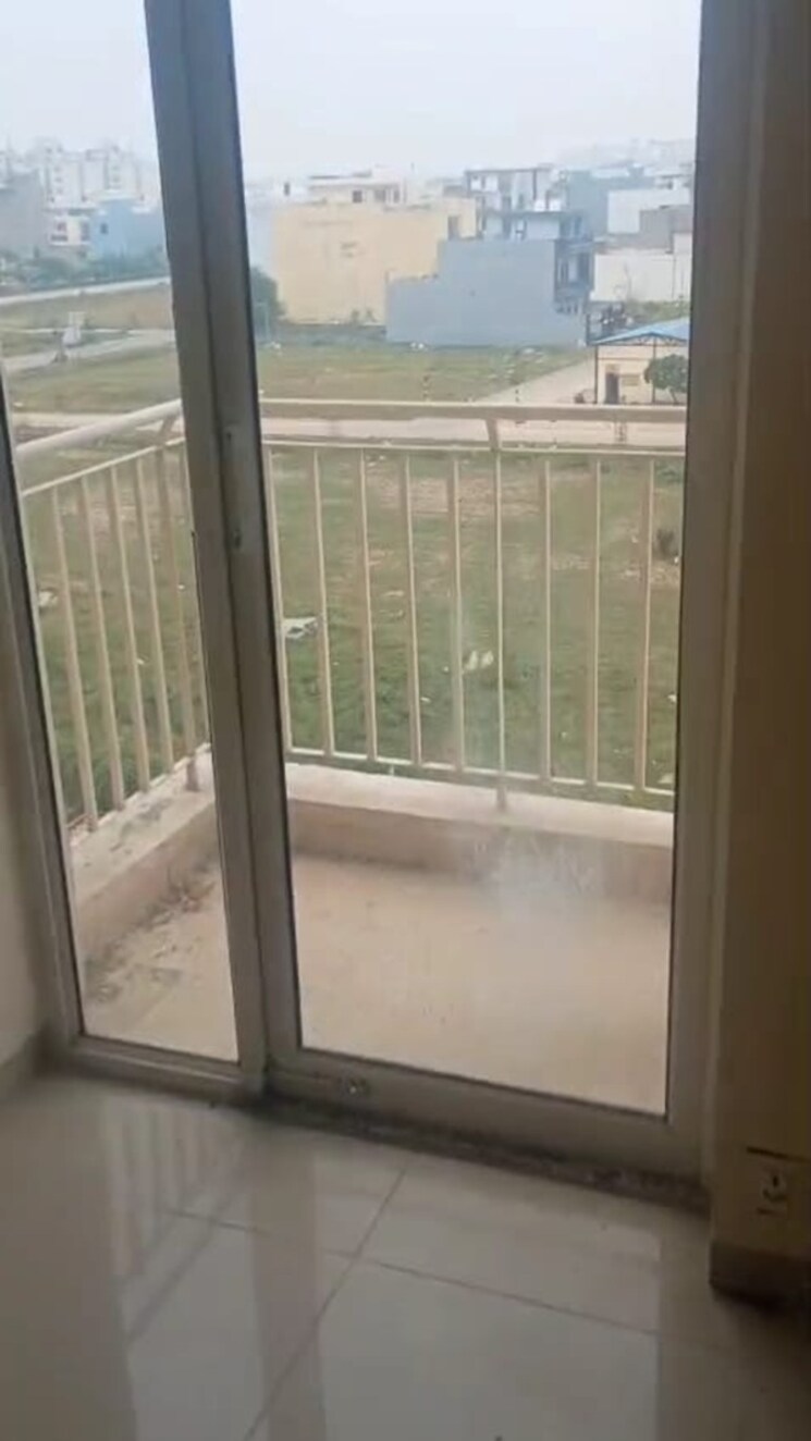 Balcony, wave-dream-homes 2 Bedroom 808 Sq.Ft. Apartment In Wave City Ghaziabad 9643439