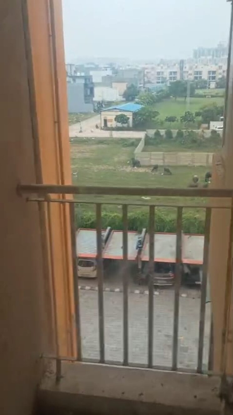 Balcony, wave-dream-homes 2 Bedroom 808 Sq.Ft. Apartment In Wave City Ghaziabad 9643439