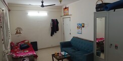 1 RkApartment For Sale in Malad West
