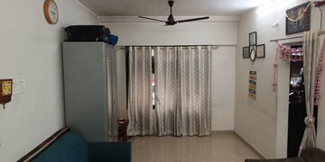 Bedroom in 1 RK Apartment at Malad West – for Sale