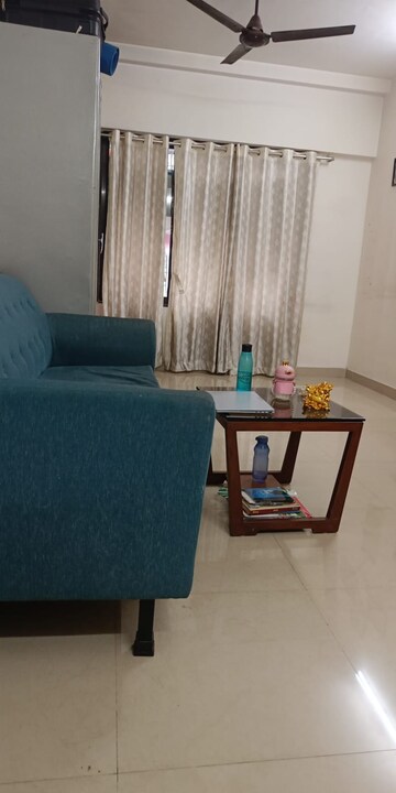 Bedroom in 1 RK Apartment at Malad West – for Sale