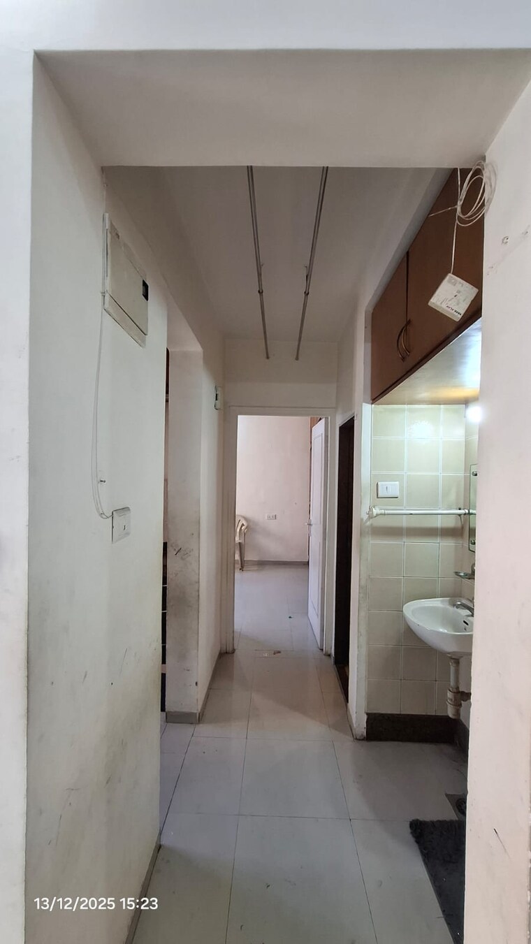 Bathroom, sheth-vasant-marvel 1 Bedroom 430 Sq.Ft. Apartment In Borivali East Mumbai 9643543