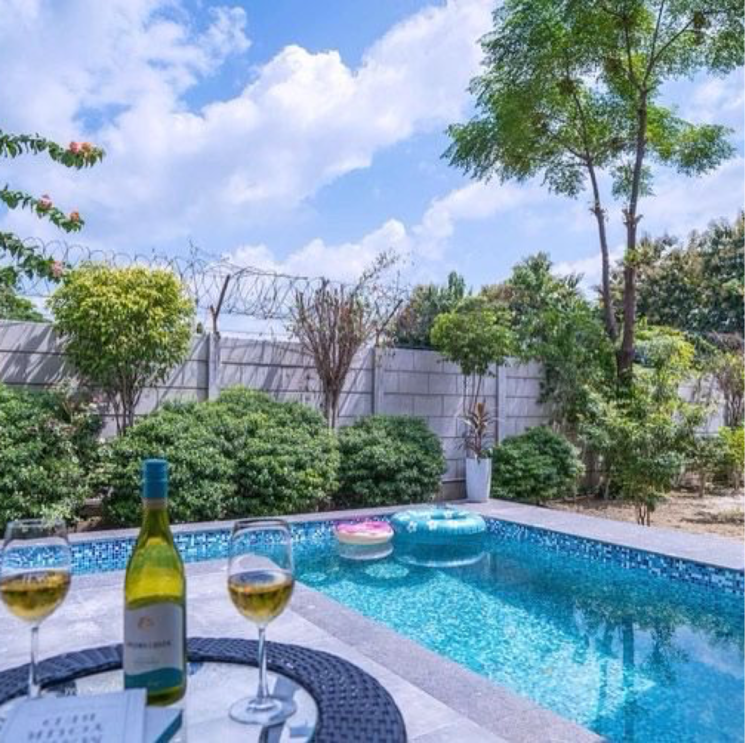 Swimming Pool, eldeco-trinity 3.5 Bedroom 2350 Sq.Ft. Apartment In Malesemau Lucknow 9643600