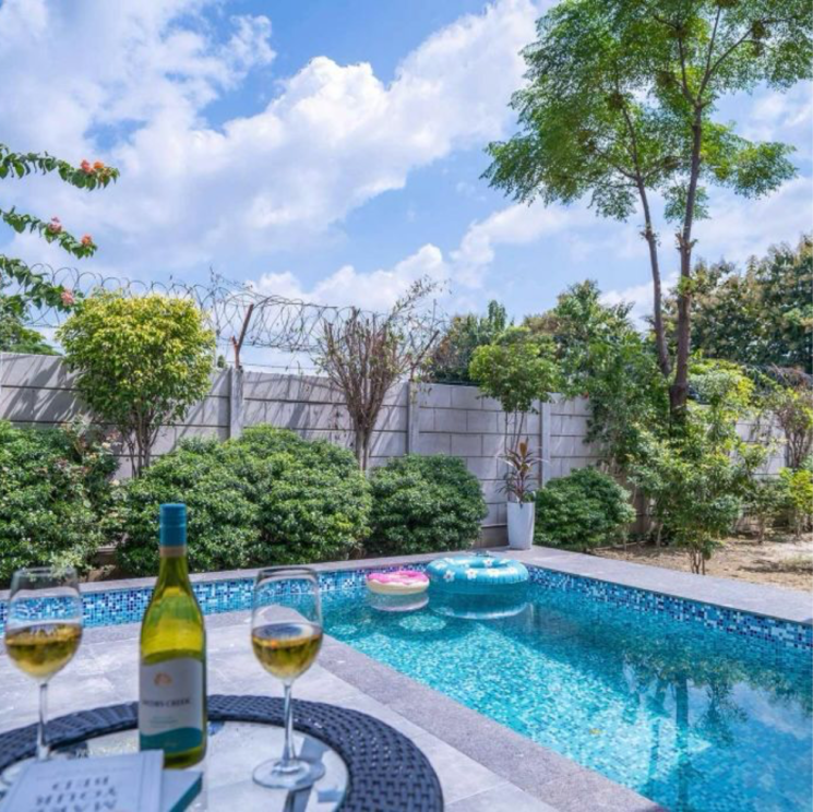 Swimming Pool, eldeco-trinity 3.5 Bedroom 2350 Sq.Ft. Apartment In Malesemau Lucknow 9643600