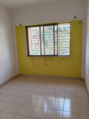 Room in 2 BHK Apartment at Apna Pariwar CHS, Nerul – for Rent