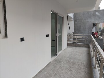 Room in 4 BHK Independent House at Green Fields Colony – for Rent