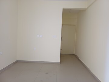 Room in 3 BHK Apartment at Pyramid Altia, Sector 70 – for Rent