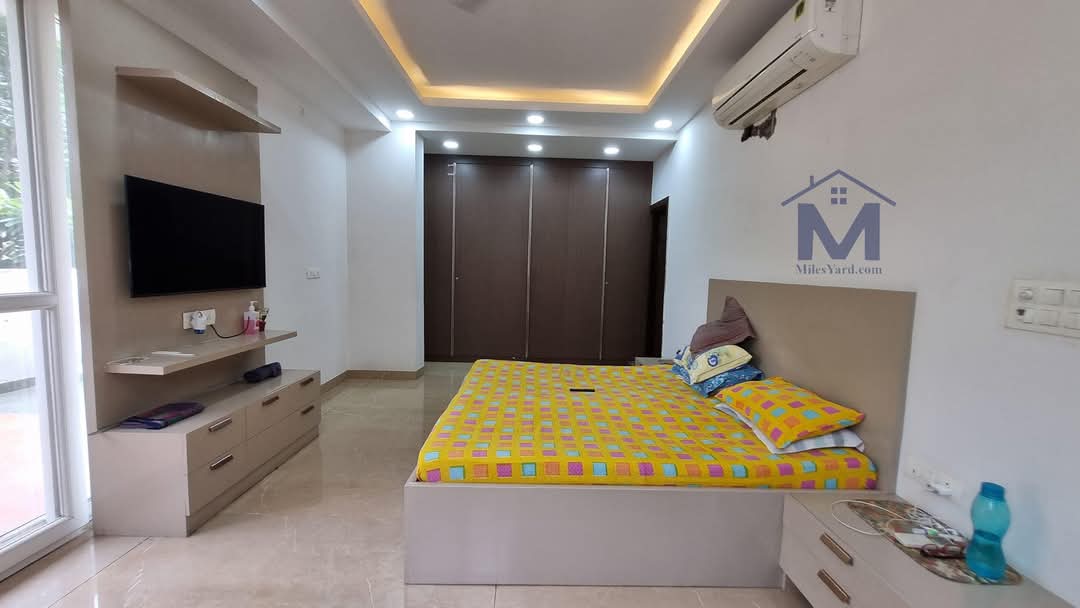 1 BHK + Pooja Room Apartment For Rent in Ambience Mall