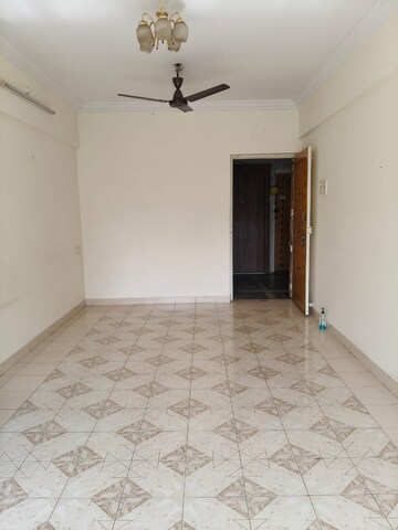 Room in 2 BHK Apartment at Safal Park, Nerul – for Rent