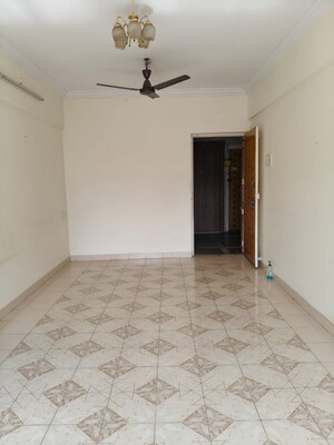 Room in 2 BHK Apartment at Safal Park, Nerul – for Rent