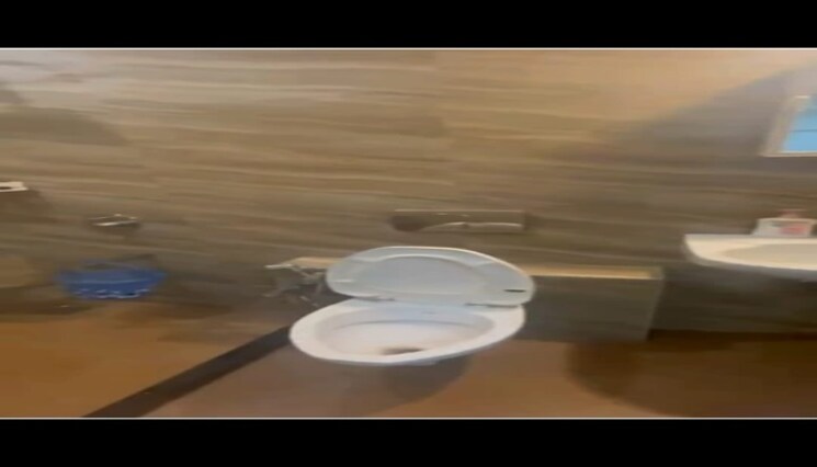 Bathroom, royal-oasis 2 Bedroom 752 Sq.Ft. Apartment In Malad West Mumbai 9643657