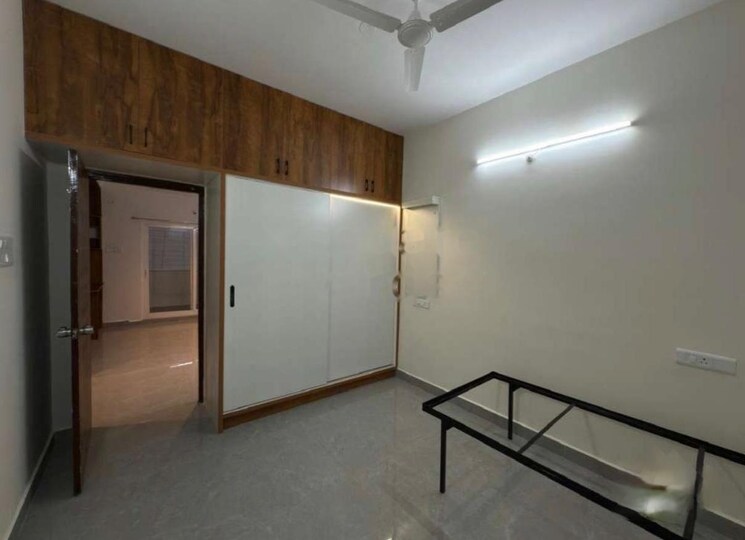 Room, madhapur 3 Bedroom 2023 Sq.Ft. Apartment In Madhapur Hyderabad 9643738