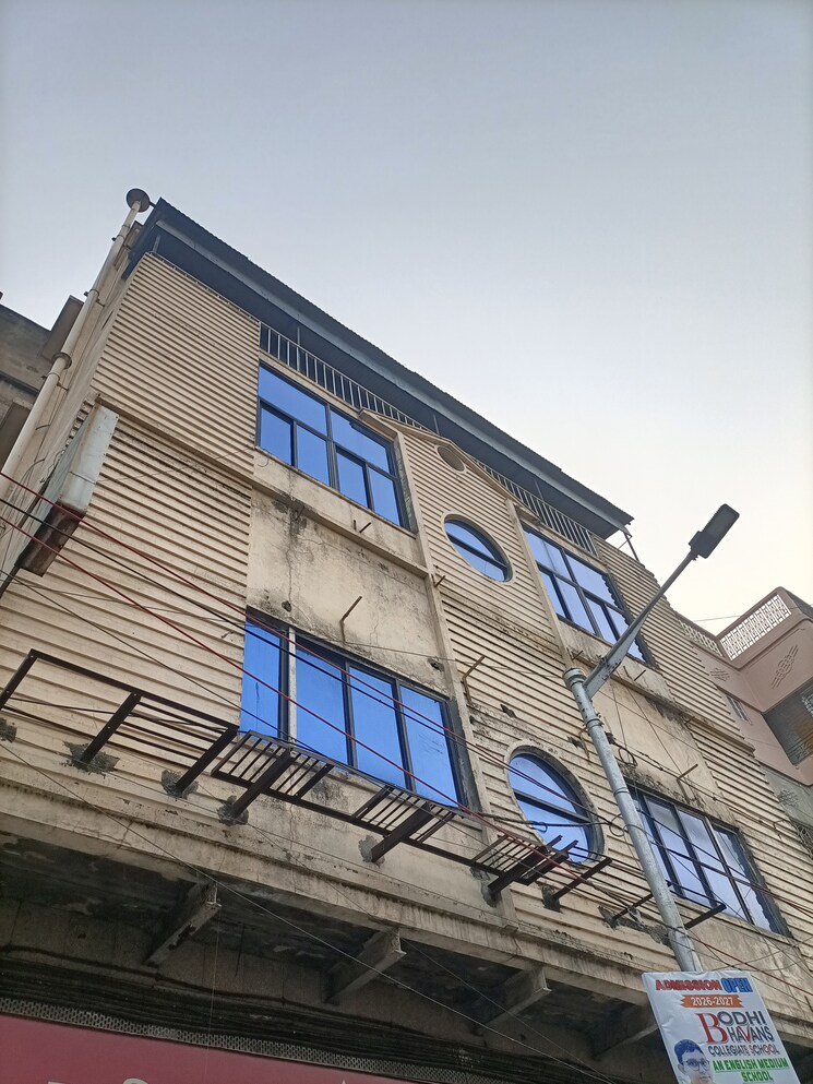 Exterior View, park circus Commercial Office Space 2000 Sq.Ft. In Park Circus Kolkata 9643778