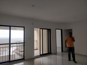 Room in 3 BHK Apartment at Pride Kingsbury Phase 2, Charholi Budruk – for Rent