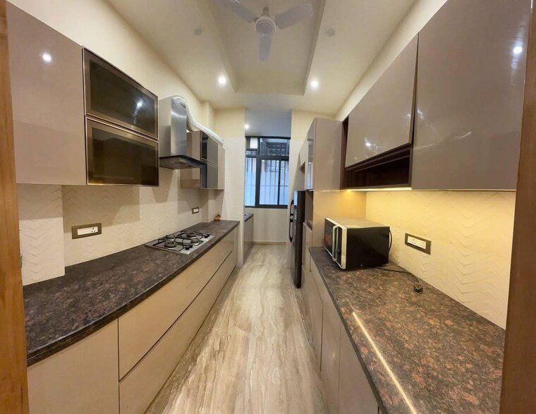 Kitchen, ambience-mall 1.5 Bedroom 874 Sq.Ft. Builder Floor In Sector 24 Gurgaon 9643893