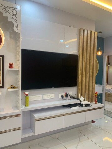 Room in 2 BHK Apartment at Sector 35 – for Rent