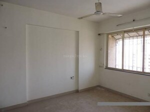 Room in 2 BHK Apartment at Dosti Acres Aster, Wadala East – for Sale