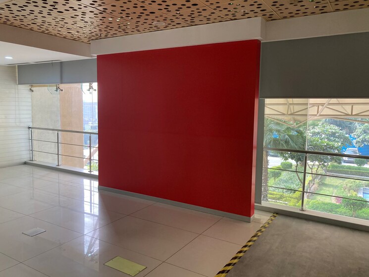 Room, sector 16 Commercial Office Space in IT/SEZ 18000 Sq.Ft. In Sector 16 Noida 9640826