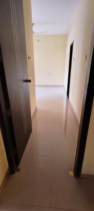 2 BHK Apartment For Rent in Tharwani Rosewood Heights, Kharghar Sector 10