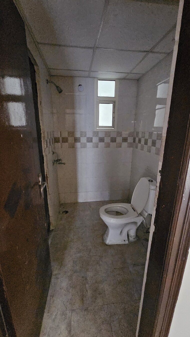 Bathroom, maia-marvel 3 Bedroom 1445 Sq.Ft. Apartment In Raj Nagar Extension Ghaziabad 9644066