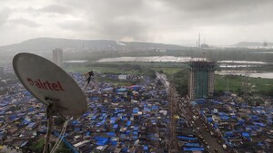 Swimming Pool in 2.5 BHK Apartment at Neumec Shreeji Towers, Wadala East – for Sale