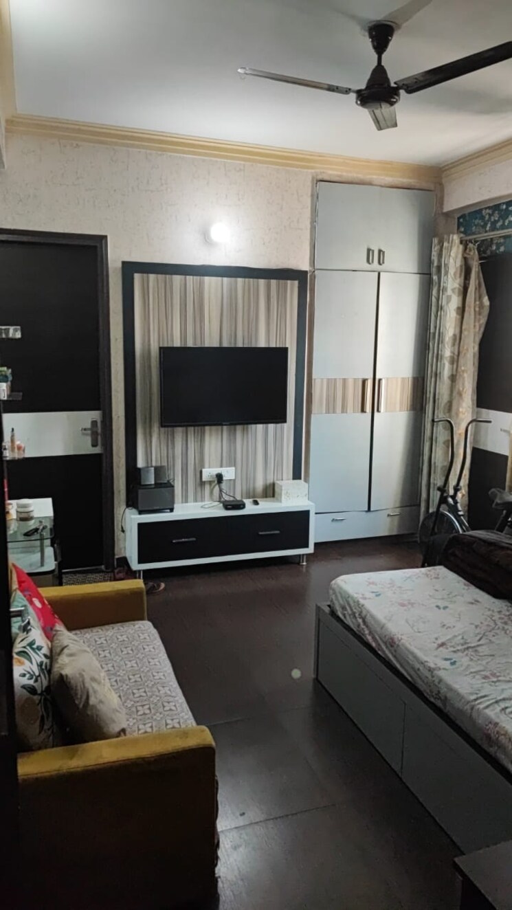 Living Room, svp-gulmohur-garden-phase-2 2 Bedroom 950 Sq.Ft. Apartment In Raj Nagar Extension Ghaziabad 9644070