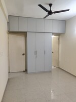 1 Rk  200 Sq.Ft. Apartment in DLF Regal Gardens