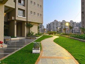 Balcony in 2 BHK Apartment at Dosti Group Acres, Wadala East – for Sale