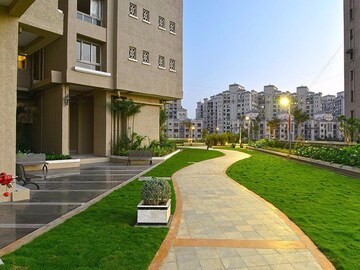 Balcony in 2 BHK Apartment at Dosti Group Acres, Wadala East – for Sale