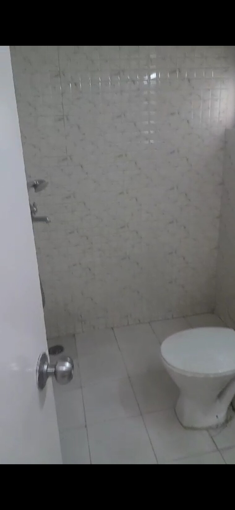 Bathroom, gaur-city-5th-avenue 2.5 Bedroom 1050 Sq.Ft. Apartment In Sector 4 Greater Noida Greater Noida 9644221