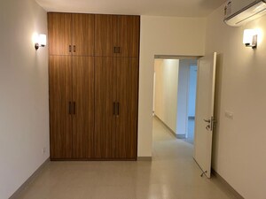 3 BHK Apartment For Rent in Emaar Emerald Estate, Sector 65