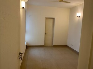 Room in 3 BHK Apartment at Emaar Emerald Estate, Sector 65 – for Rent