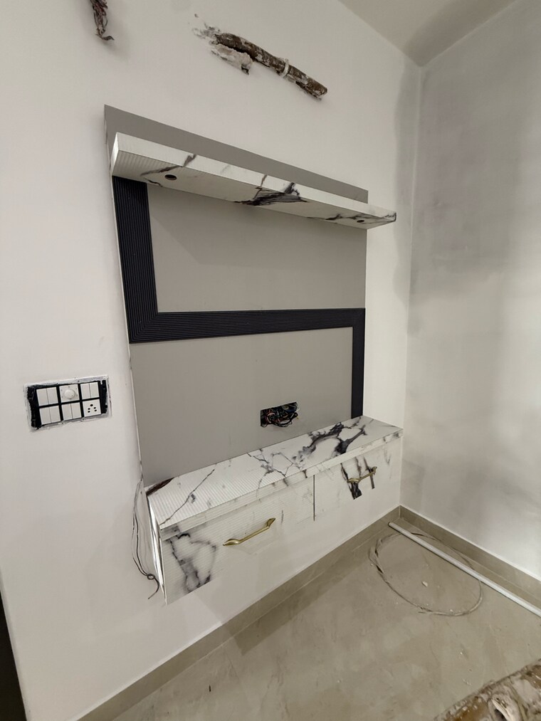 Bathroom, mahaveer nagar 3 Bedroom 145 Sq.Yd. Builder Floor In Mahaveer Nagar Delhi 9644226
