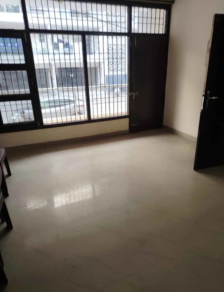 Room, dhakoli 2 Bedroom 900 Sq.Ft. Apartment In Dhakoli Zirakpur 9644268