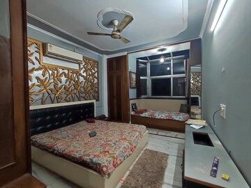 Bedroom in 3 BHK Apartment at Saket – for Rent