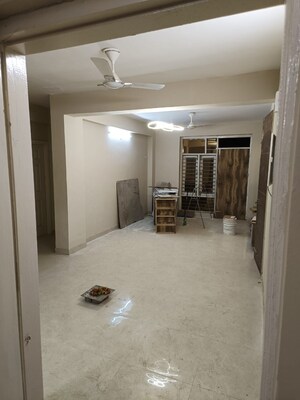 Room in 3 BHK Builder Floor at Sector 88 – for Rent