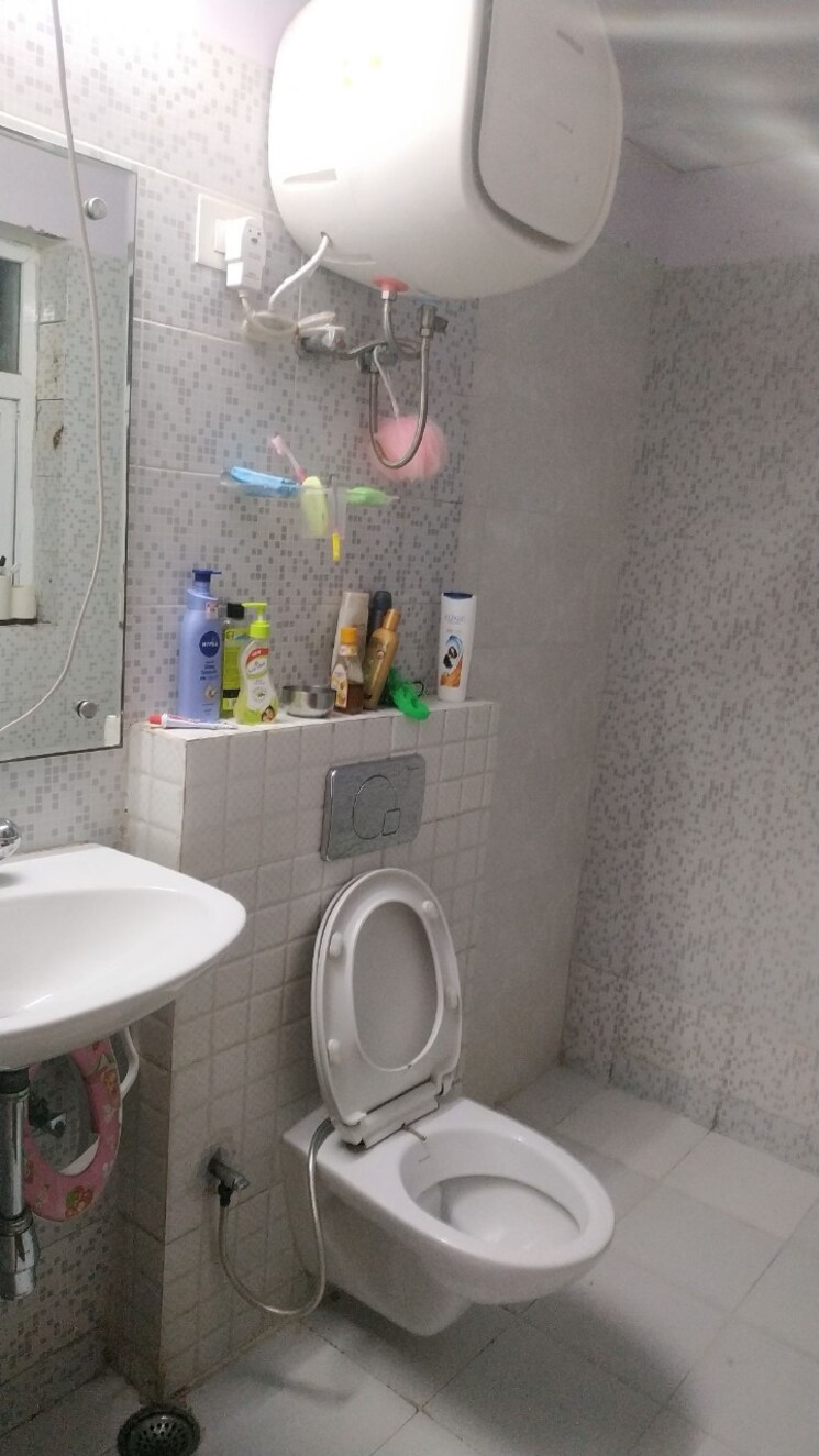Bathroom, bptp-park-elite-floors 3 Bedroom 180 Sq.Yd. Builder Floor In Sector 85 Faridabad 9644241