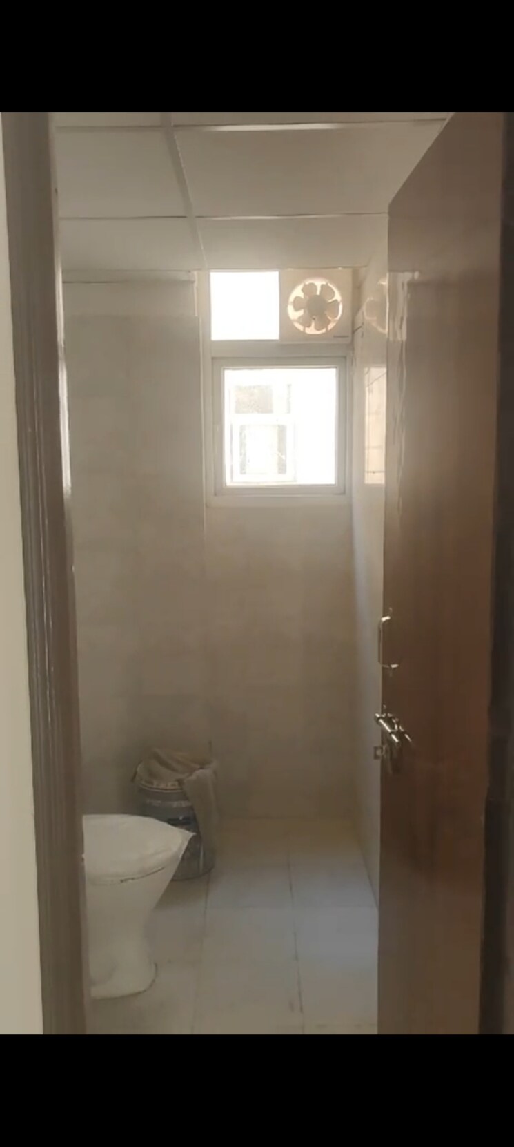 Room, signature-global-proxima 2.5 Bedroom 750 Sq.Ft. Apartment In Sector 89 Gurgaon 9644385