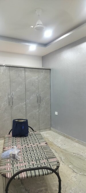 Furnished Amenities in 2 BHK Builder Floor at Vaishali Sector 2 – for Rent