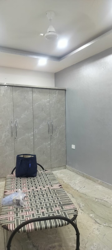 Furnished Amenities in 2 BHK Builder Floor at Vaishali Sector 2 – for Rent