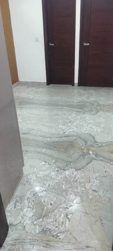 Bathroom in 2 BHK Builder Floor at Vaishali Sector 2 – for Rent