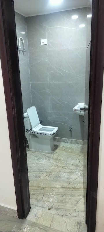 Bathroom in 2 BHK Builder Floor at Vaishali Sector 2 – for Rent