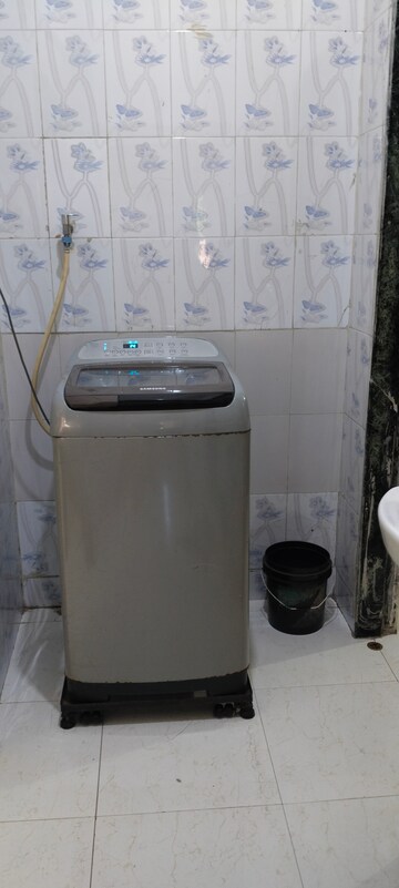 Master Bedroom in 1 BHK Apartment at Seawoods Sector 50 – for Rent