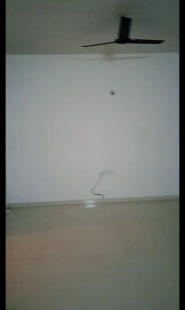 Room in 3 BHK Apartment at Pride Aashiyana, Dhanori – for Rent